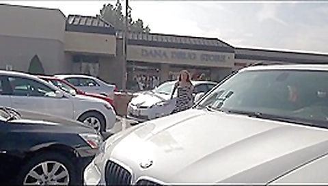 She Doesn T Have Enough Money For The Taxi