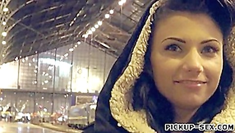 Amateur brunette Czech girl Caprice fucked for some cash