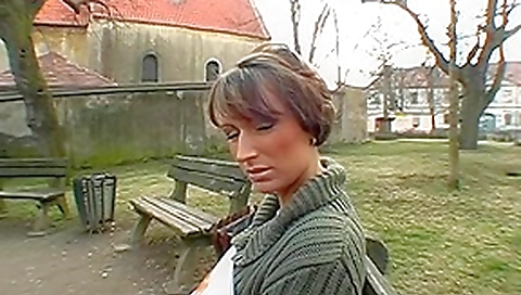 Beauty loves to share her assets