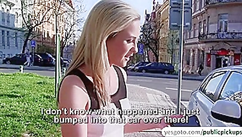 Super sexy Czech babe Vinna Reed bends over and gets fucked for a quick cash