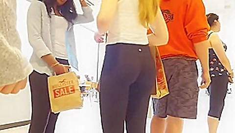 Candid - Sexy tight Lululemon Leggings ass
