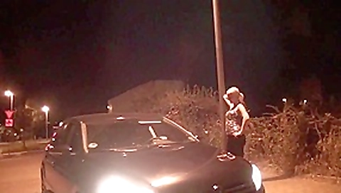 Blonde Nutte auf dem Strich von 3 Typen wegeknallt! Blonde Nutte auf dem Strich von 3 Typen wegeknallt!