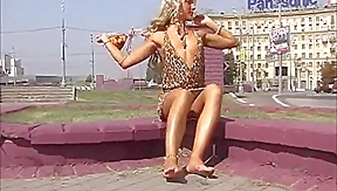 Barefoot Valeria - Moscow Public Slut 2
