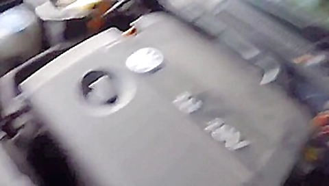 An der Strasse im Kofferraum abgefickt An der Strasse im Kofferraum abgefickt