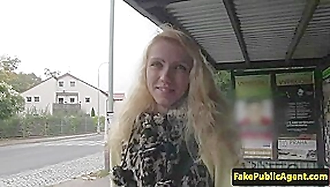 Amateur eurobabe sucks and fucks for cash