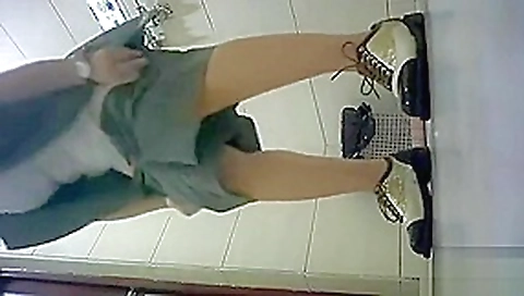 cute china girl go toilet cute china girl go toilet