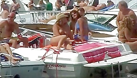 Spring Break Whores Flaunt Their Titties Spring Break Whores Flaunt Their Titties