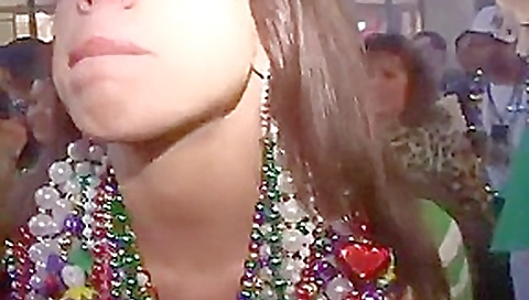 Wild Spring Break Girls Flashing Boobs Wild Spring Break Girls Flashing Boobs