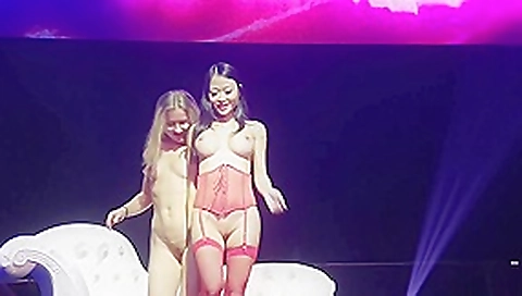 Venus 2016 - Liveshow with girl from the audience