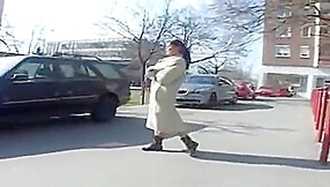 Sexy girl pissing in public