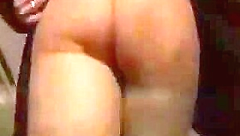 Exhibe et baise dans le train