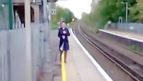 Sexy uk milf station platform walk toying her cunt to orgasm