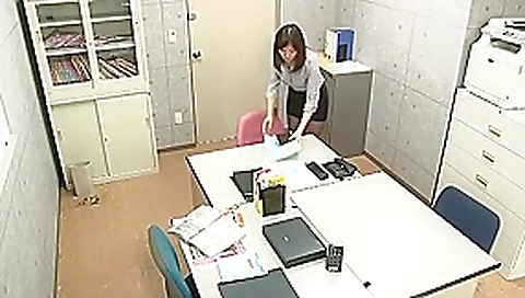 Hottest Japanese girl Yuna Shiina in Exotic Public, Cunnilingus JAV scene