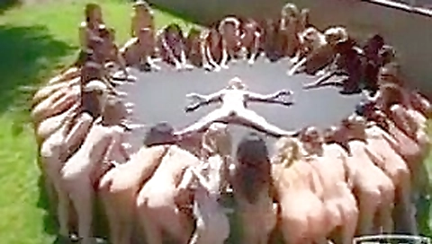 Karno kaj veneno 48 Karno kaj veneno 48