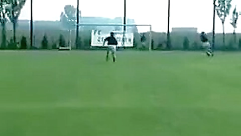 Doortje krijgt het hard te verduren in deze parodie