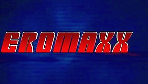 Nightclub Whores Suck & Fuck Male Strippers 47