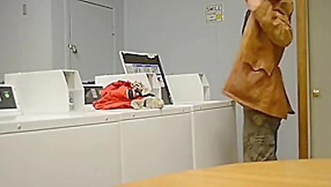 Fag at the laundromat