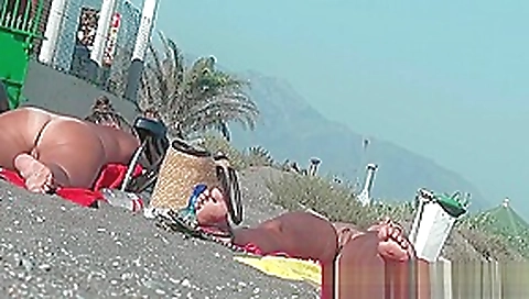 Real Amateur Nudist Hotties With Naked Pussy At The Beach