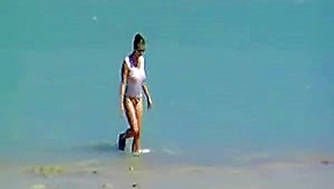 Ilse on the beach ( 1 of 2)