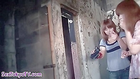 Japanese lesbo pisses