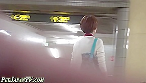 Japanese sluts pissin