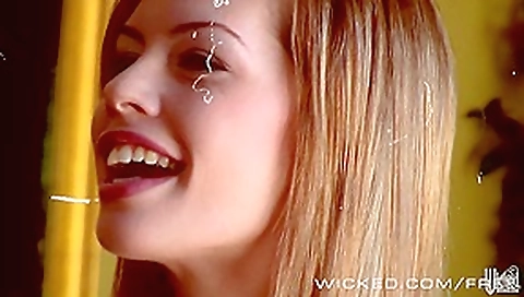 Lynn Foxxx Loves sex in public Lynn Foxxx Loves sex in public