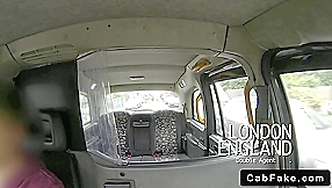 Chestnut amateur babe rode dick in fake taxi