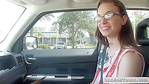 Stranded teen 18+ sucking and fucking in car