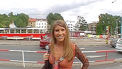 Team Aniston! Team Aniston!