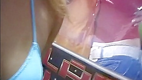 Beautiful Asian babes in bikini give a double blowjob in a public place! Beautiful Asian babes in bikini give a double blowjob in a public place!