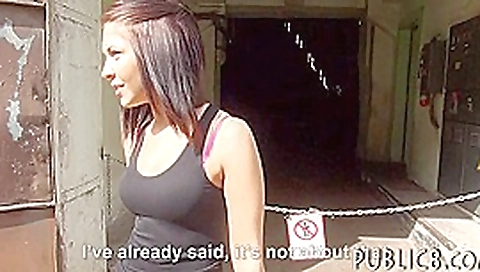 Czech slut facialed by pervert guy in exchange for money