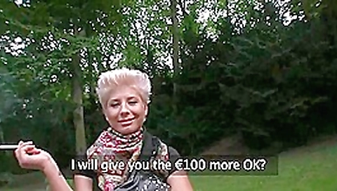 Thrilling blowjob from sultry babe