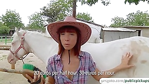 Hot and sexy amateur cowgirl rides cock for cash in an outdoor sex