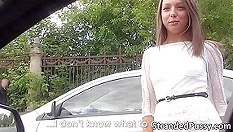 Horny teen 18+ Foxy Di goes outside anal sex with dude