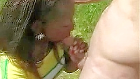 Ebony french girl outdoor