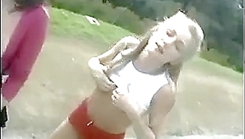 2 Pretty girls exhib everywhere 1