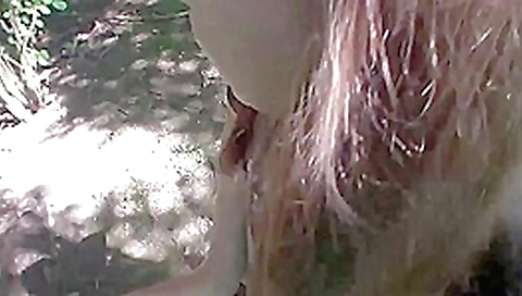 Loves Young Cock (outdoor)