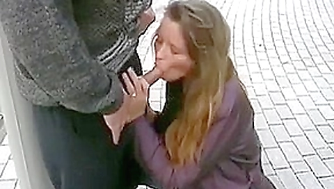 Amateur Blowjob on the Street