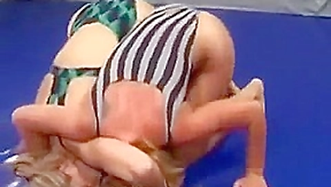 Girls fight Girls fight